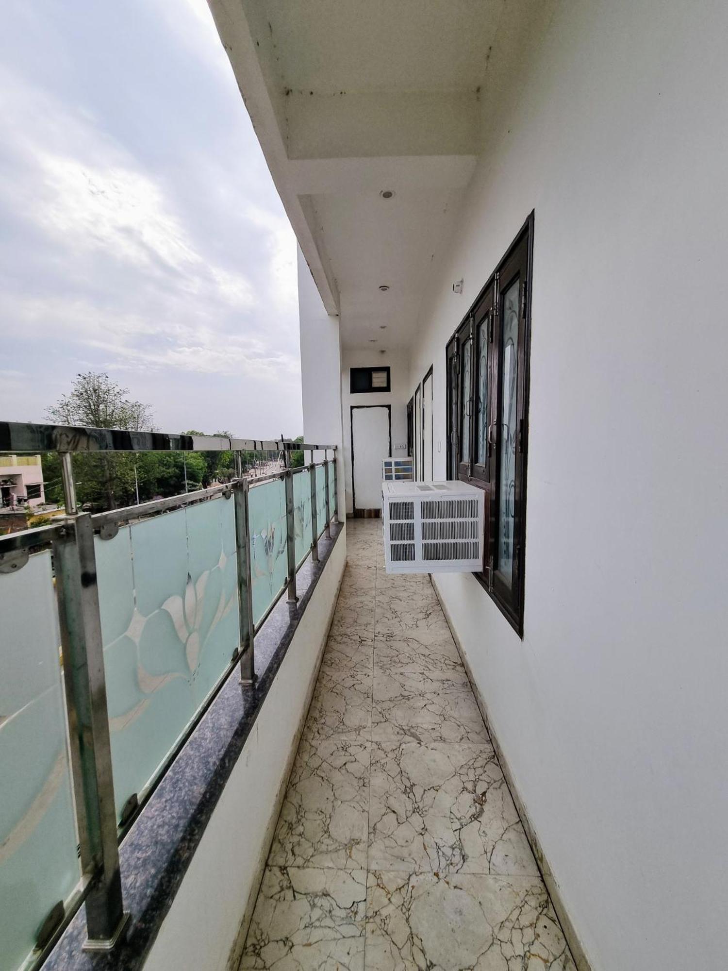 Hotel Sangam View Allāhābād Junction 外观 照片