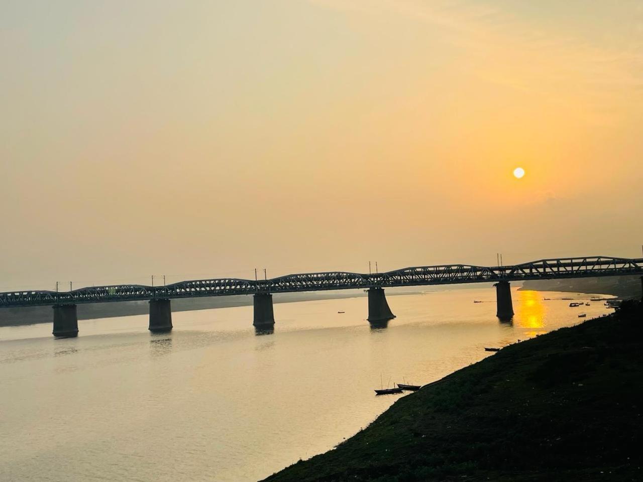 Hotel Sangam View Allāhābād Junction 外观 照片