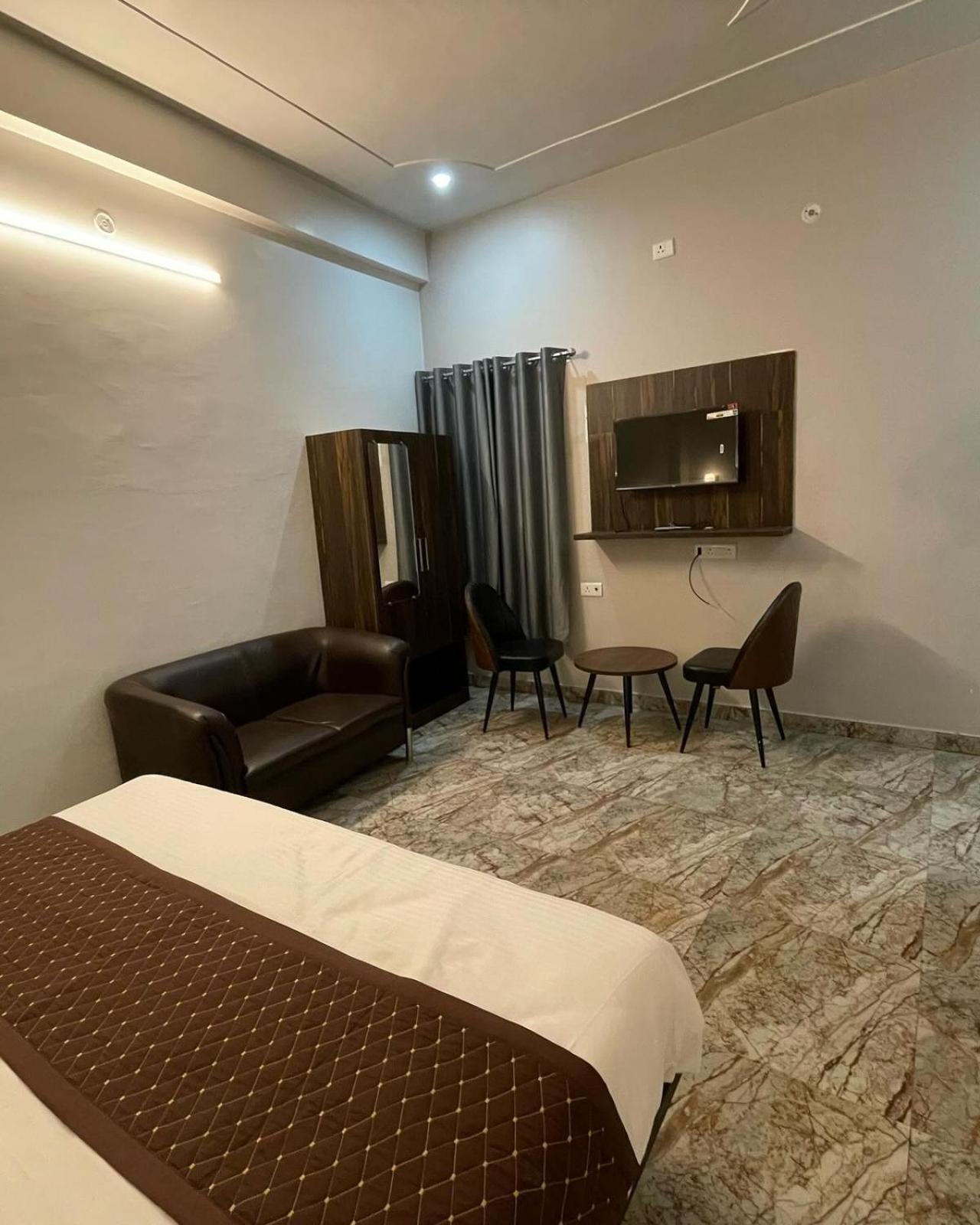 Hotel Sangam View Allāhābād Junction 外观 照片